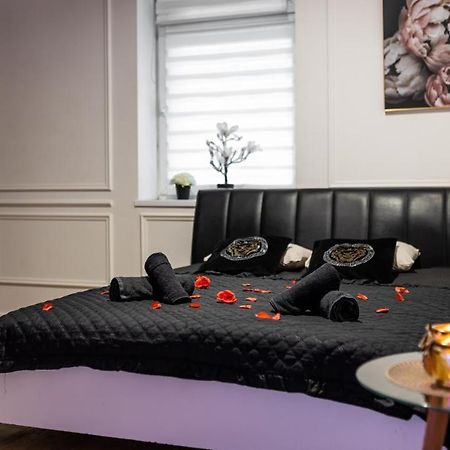 Zamoyskiego Jacuzzi Apartment Cracovia Exterior foto