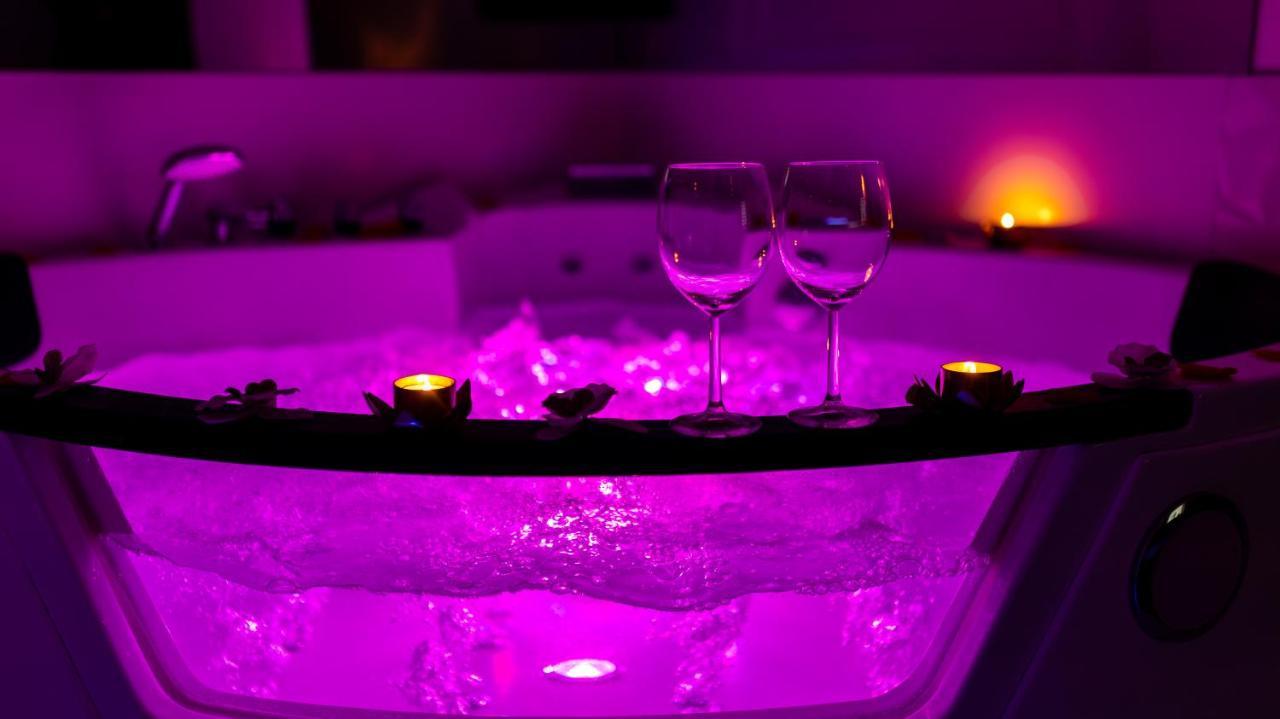 Zamoyskiego Jacuzzi Apartment Cracovia Exterior foto